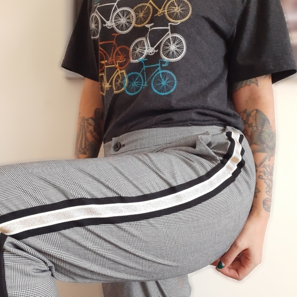 charming girl by silia Pants - 💥HOST PICK💥Checkered pants Prince Omar de Galles